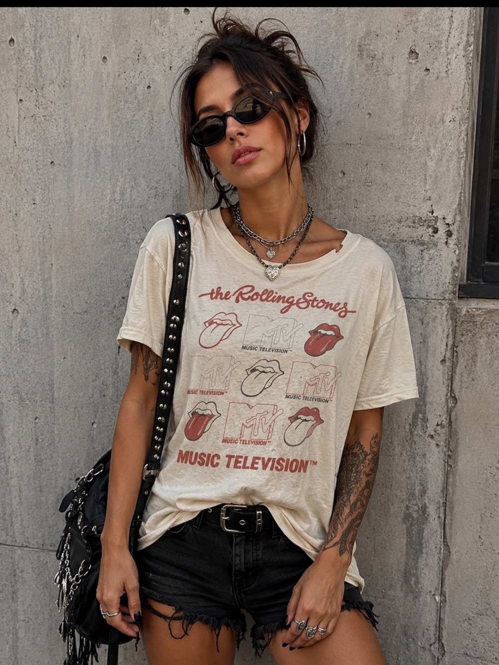 AE Rolling Stones t shirt